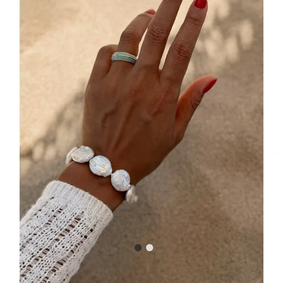 Gold and Turquoise Ring - Picture 2 of 2